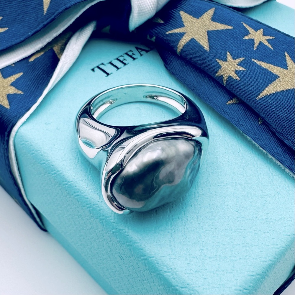 RARE Tiffany & Co. 950 Platinum Baroque Tahitian Pearl Ring by Peretti Vintage